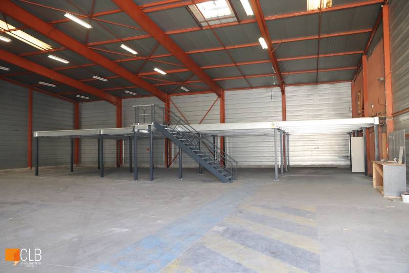 Mezzanine métallique industrielle à Salon de Provence dans les Bouches du Rhône