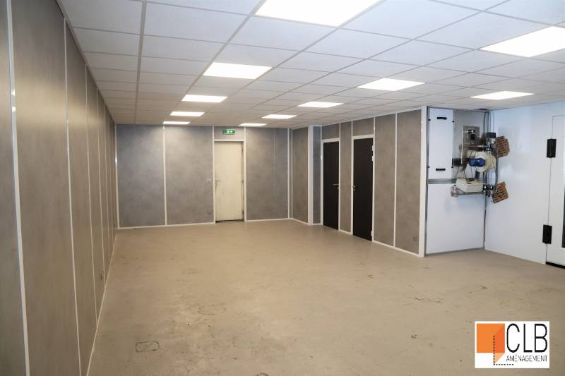 Agencement et rénovation à façon d'une espace avec Cloisons Modulaires  et faux plafonds à Cavaillon dans le Vaucluse